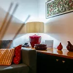 Quarenghi 31c Апартаменти *