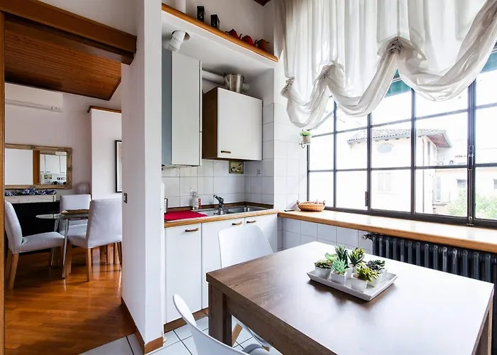 Quarenghi 31c Апартаменти *