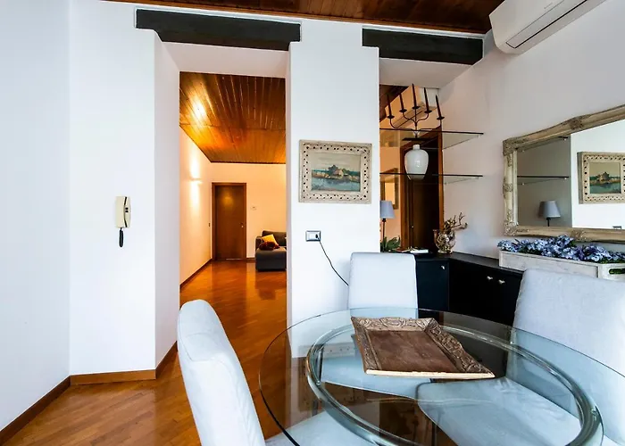 Апартаменти Quarenghi 31c