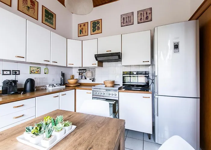 Quarenghi 31c Апартаменти