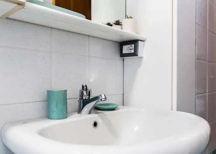 Quarenghi 31c Apartament *